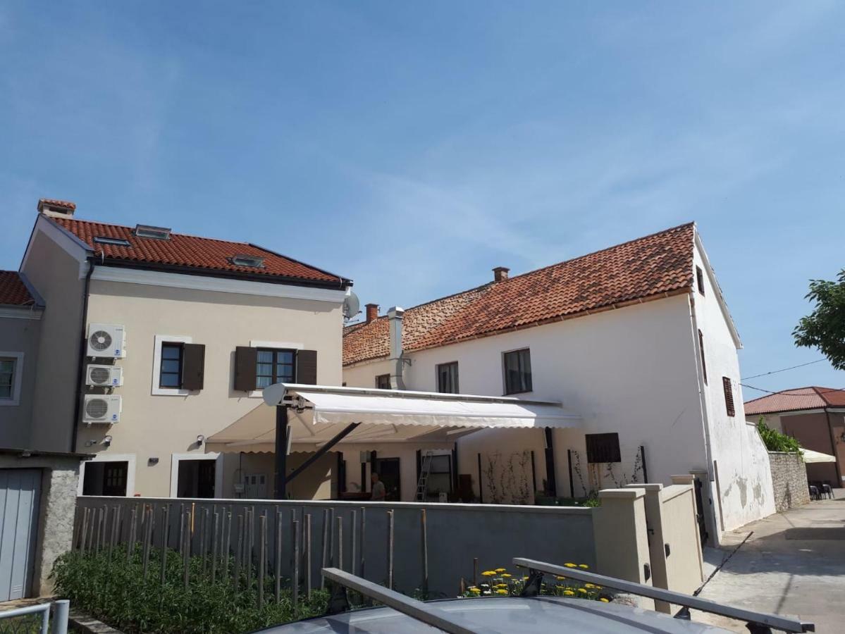 Apartments Mihael Нин Экстерьер фото